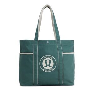 NWT LULULEMON DAILY MULTI-POCKET CANVAS TOTE BAG 20L  (LOGO) Green